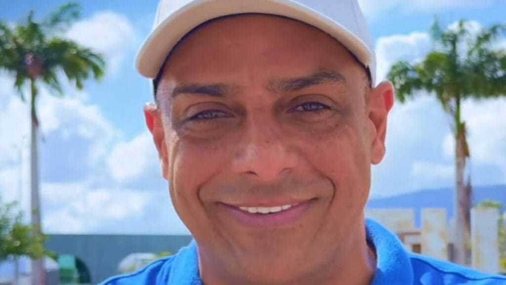 ALEX HENRIQUE 44