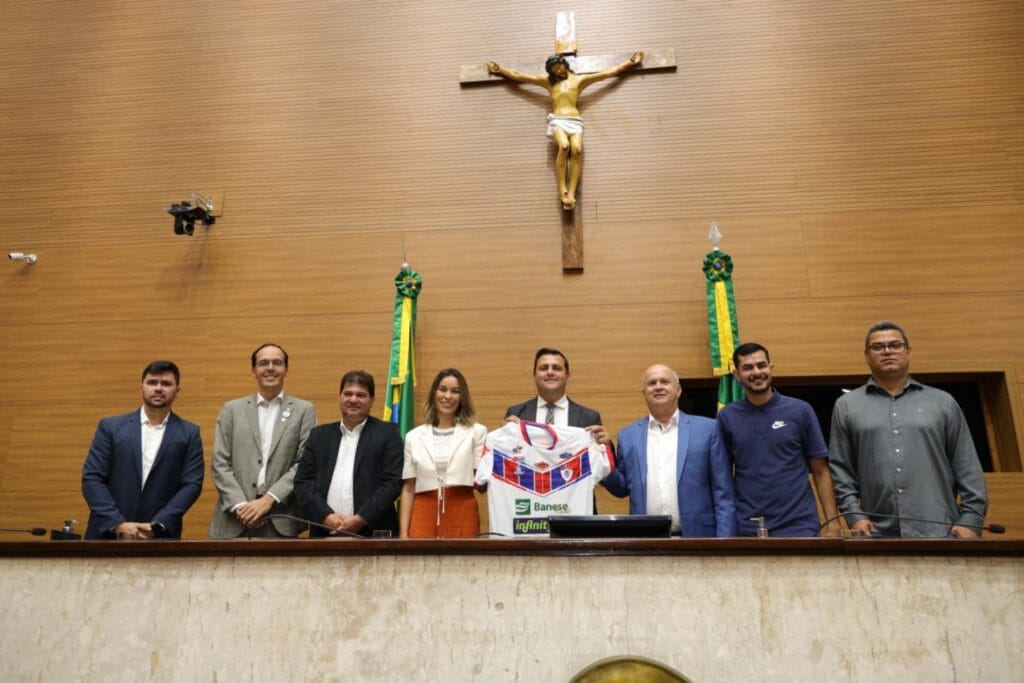 FSF participa de homenagem ao Itabaiana no plenário da Alese