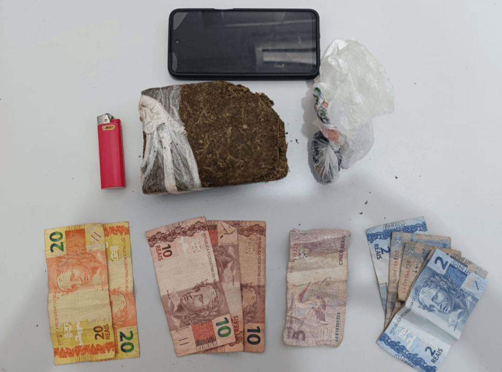 PC prende homem em flagrante por tráfico de drogas em Umbaúba