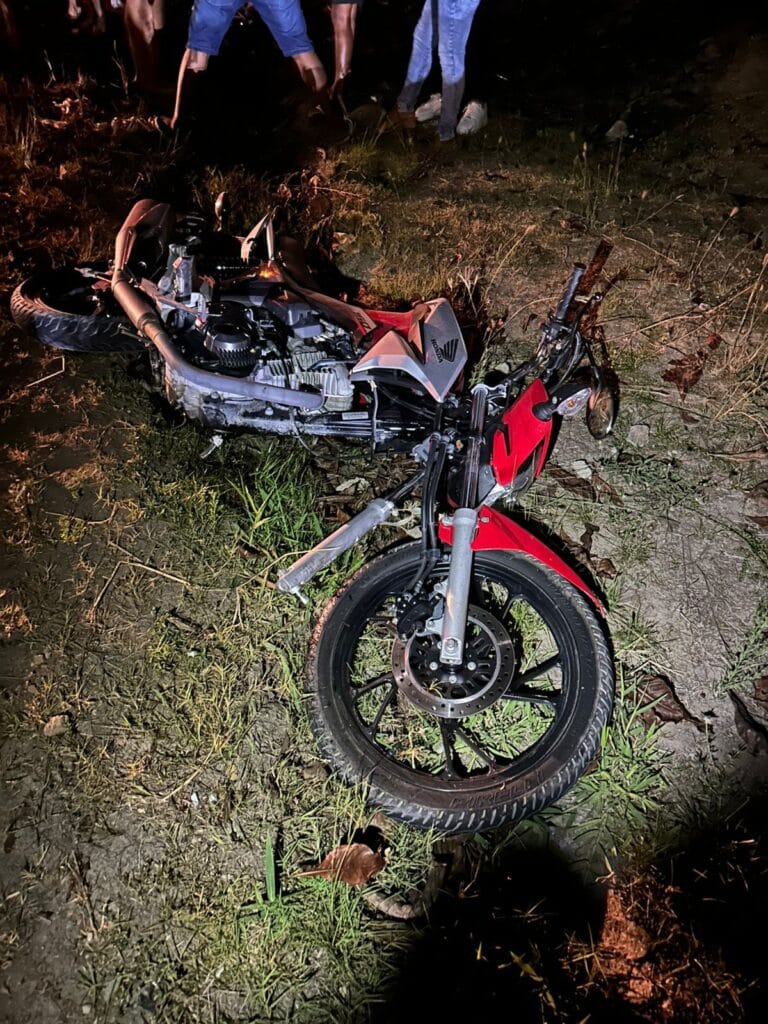 Colisão frontal em Neópolis deixa motociclista hospitalizado e motorista é preso por embriaguez