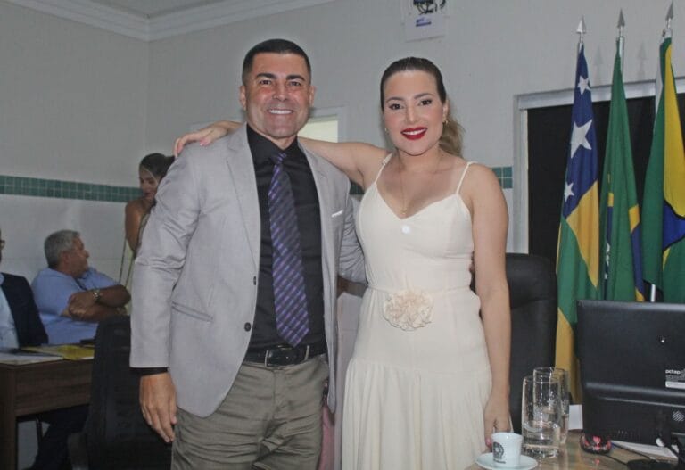 Ianna de Dr. Thiago toma posse como a primeira mulher eleita prefeita de Nossa Senhora das Dores