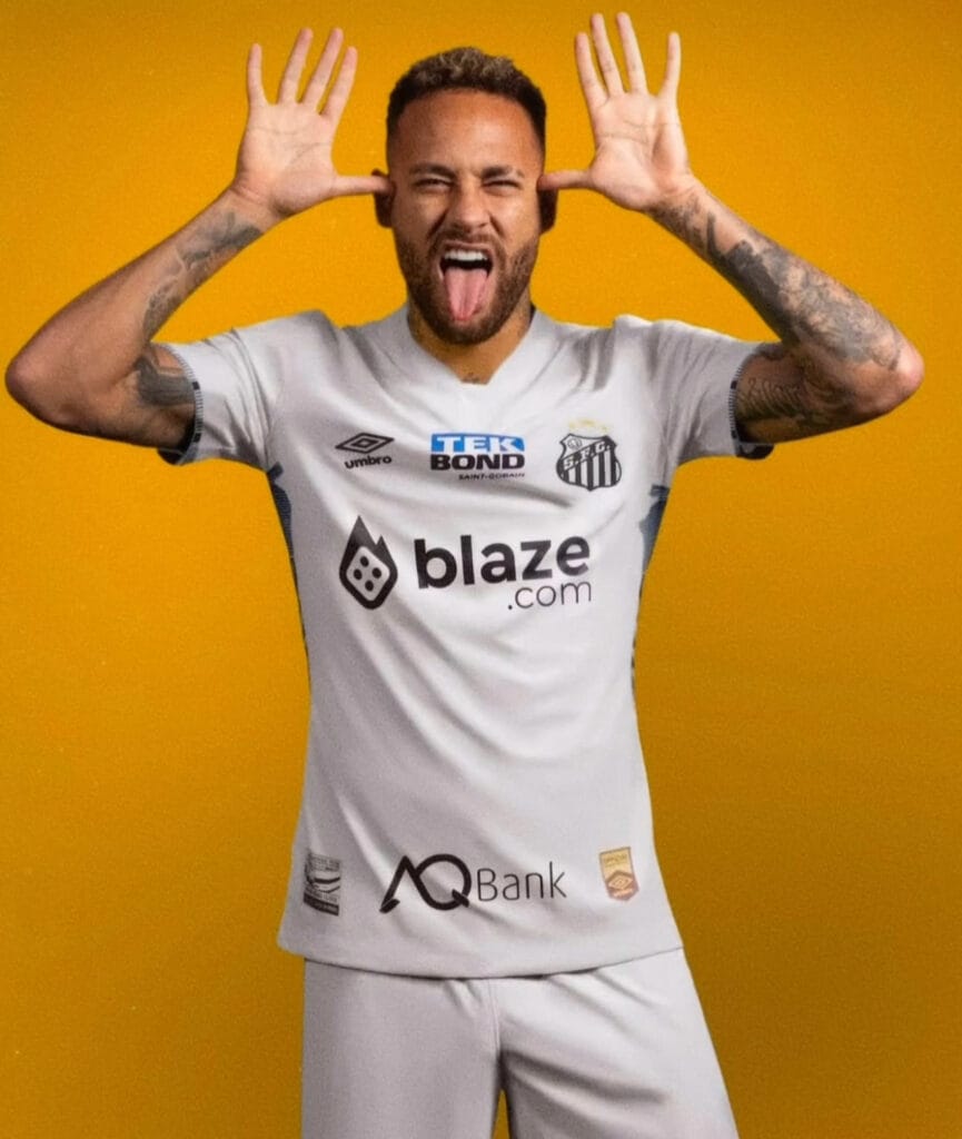 Santos anuncia retorno de Neymar