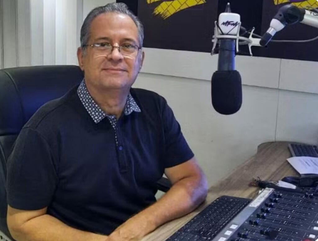 Locutor Henrique Bruckman morre durante transmissão ao vivo na rádio 
