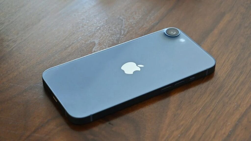 Novo iPhone SE 2025 tem especificações reveladas em vazamento de loja chinesa
