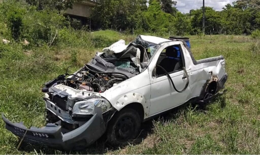 Acidente na rodovia SE-285 deixa duas pessoas feridas em Arauá