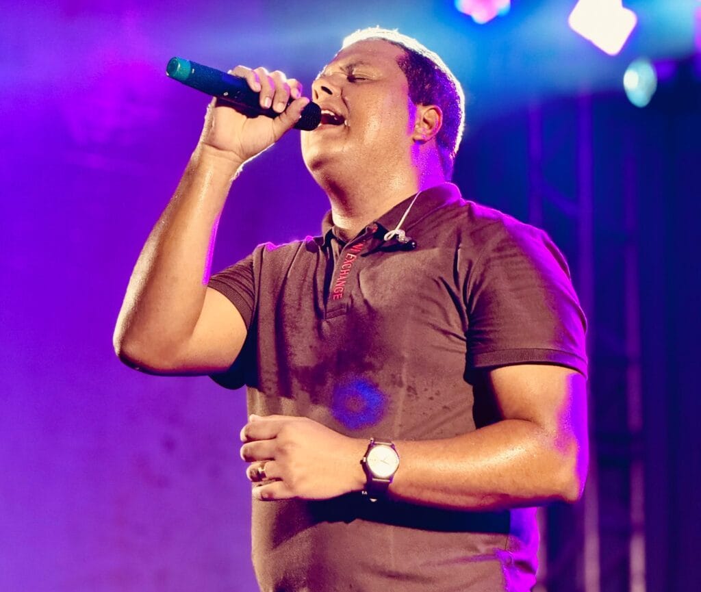 Carnaval com Cristo: Marcos Simões fará show católico no Renascer