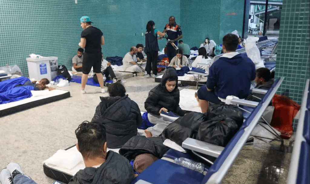 Tratamento dispensado aos brasileiros deportados dos EUA gera críticas