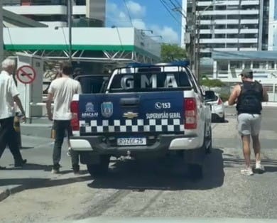 Idoso é preso por importunação sexual em ônibus de Aracaju