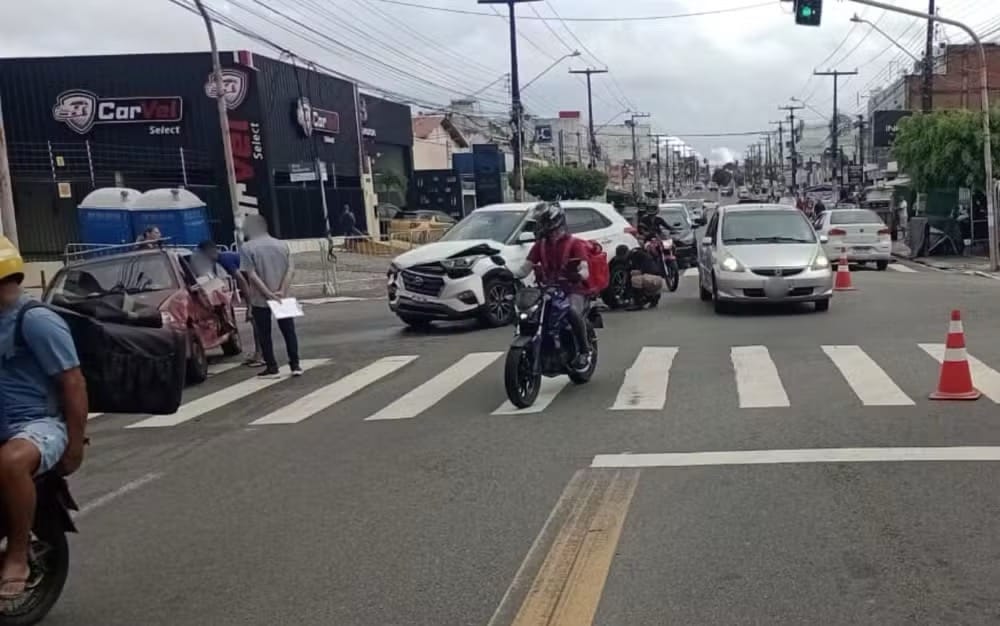 Cinco pessoas ficam feridas em dois acidentes na Região Central de Aracaju