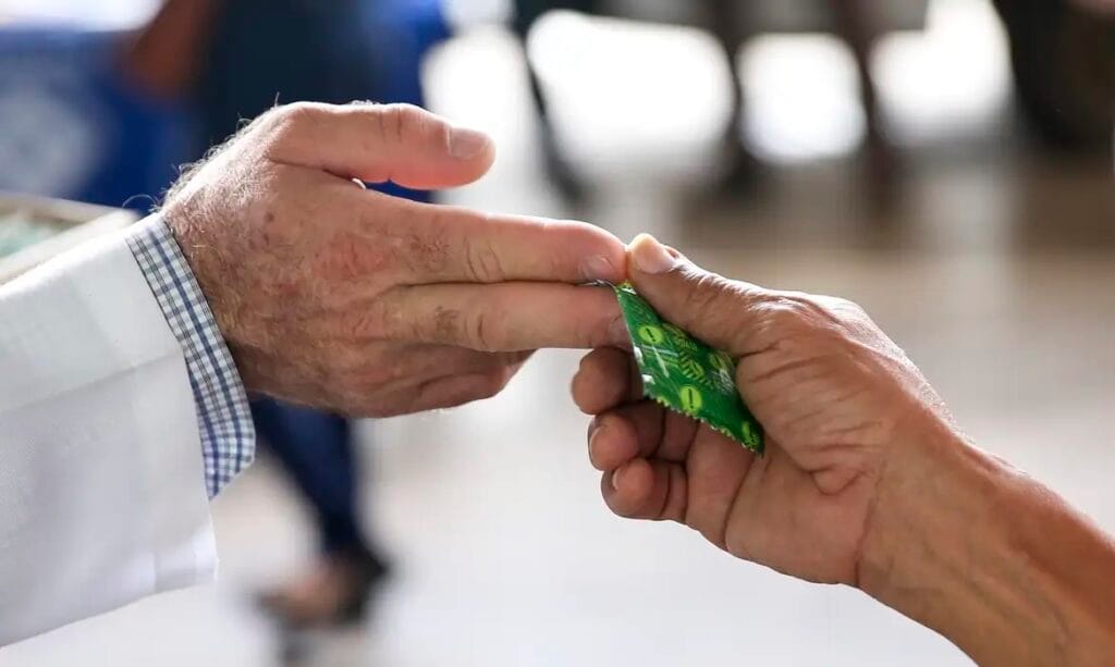 Rio distribui preservativos e informações sobre IST/Aids no carnaval 