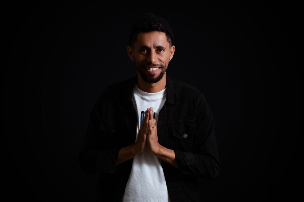 Cantor gospel Juninho Alê grava audiovisual no dia 15 de março em Aracaju