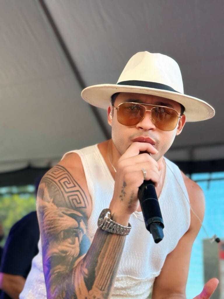 Leonne O Nobre finaliza maratona de nove shows no Carnaval e consolida seu nome no brega