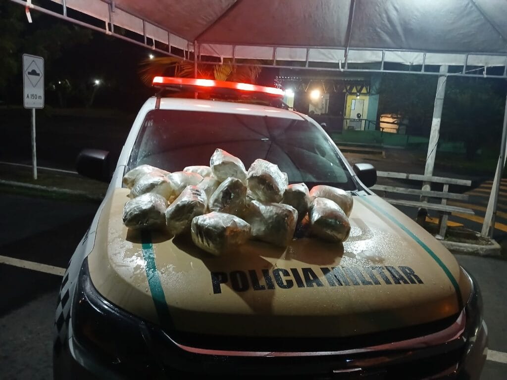 BPRV prende ,motorista com 11 Quilos de  maconha em Indiaroba