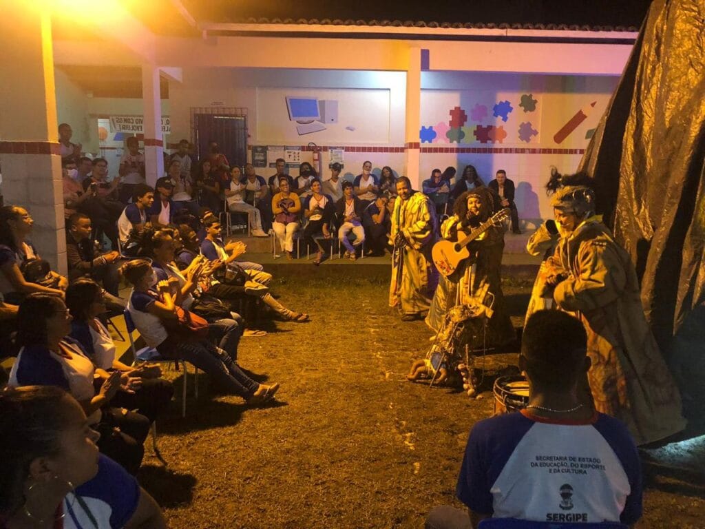 11ª  Blitz Cultural leva espetáculos teatrais para escolas da rede pública estadual