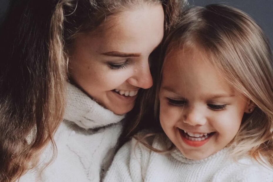 Além do Afeto: Amor materno molda o cérebro e garante um futuro mais saudável