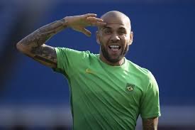 Daniel Alves vence ex-esposa na justiça e reaverá milhões bloqueados