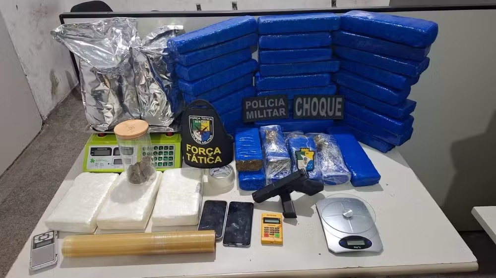 Casal com criança é preso em flagrante com carro recheado de drogas em São Cristóvão