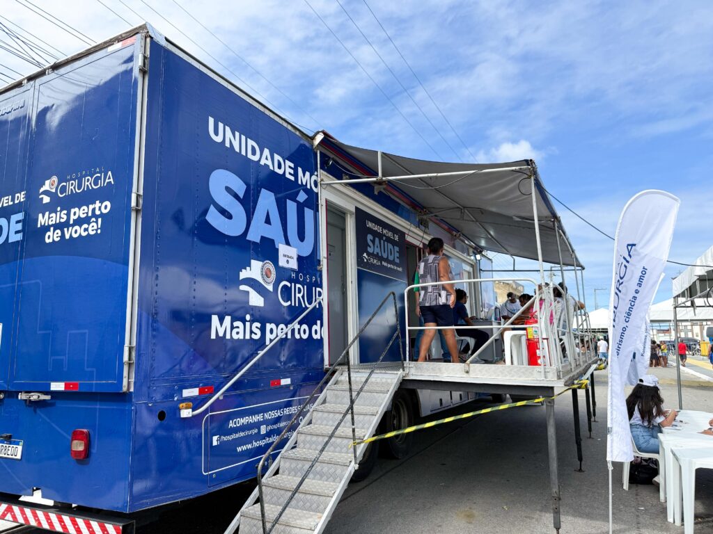Hospital de Cirurgia leva Unidade Móvel de Saúde à Festa dos Caminhoneiros em Itabaiana