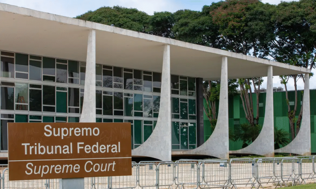 PSOL pede para STF suspender decisão que derrubou decreto do IOF 