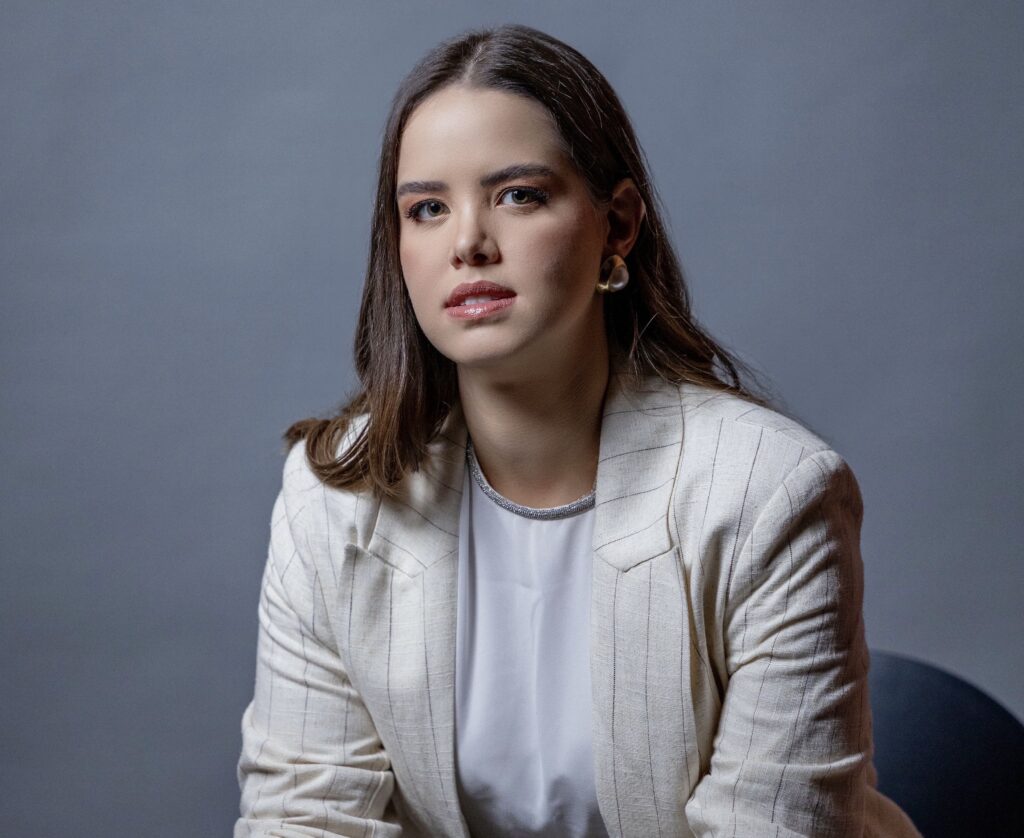 Dra. Karen Albuquerque: médica com autismo transforma vivência com a filha em trajetória de cuidado às crianças neuroatípicas