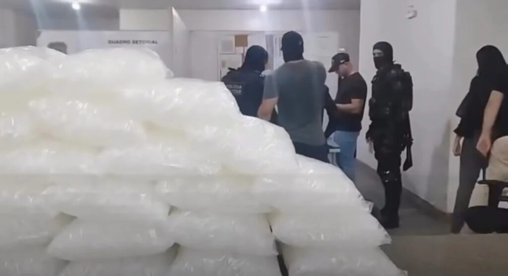 Homem é preso com mais de 4 mil pinos de cocaína e 34 kg de insumos em Itabaiana
