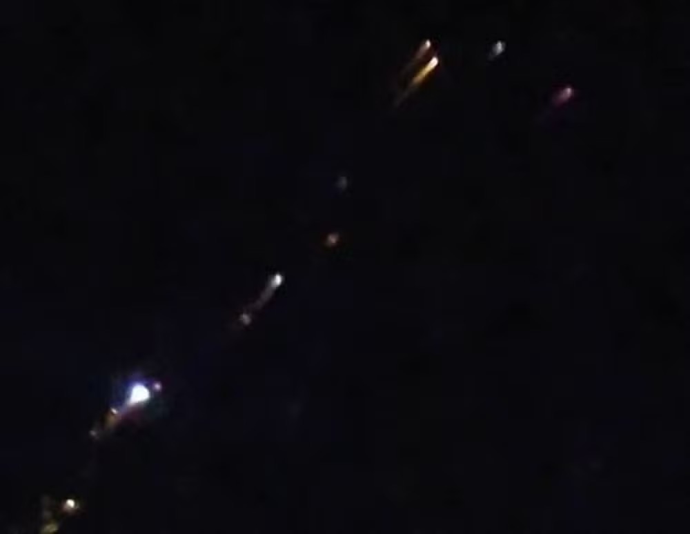 Rastros de luz no céu de Sergipe são lixo espacial, aponta astrônomo