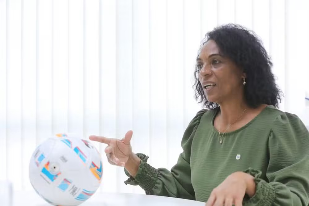 Lenda do futebol feminino, ‘Michael Jackson’ participa de fórum em Aracaju