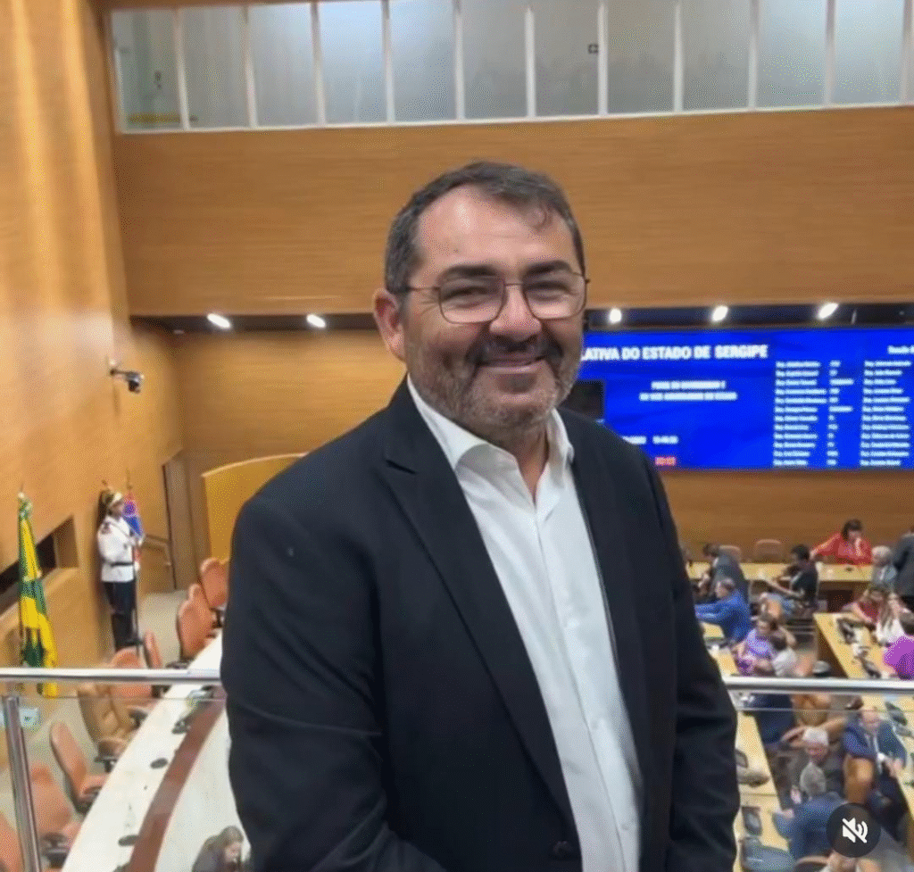 Edson Passos articula saída do PSD e mira candidatura a deputado estadual em 2026