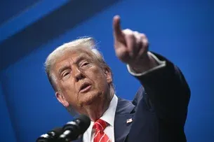 TRUMP ANUNCIA TARIFA DE 50% SOBRE PRODUTOS BRASILEIROS