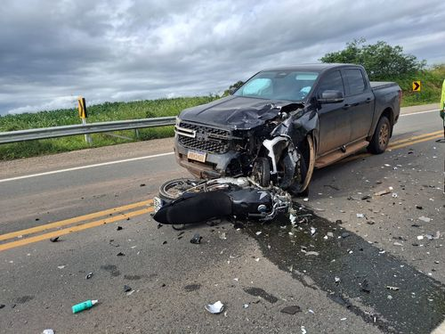 Motociclista morre em colisão frontal com caminhonete na BR-235, em Frei Paulo