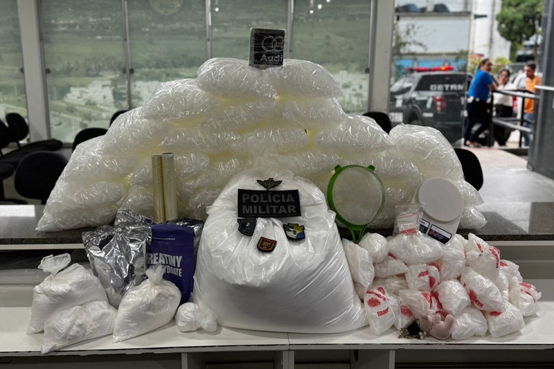 Polícia Militar prende suspeito e apreende quase 4.850 pinos de cocaína em Itabaiana