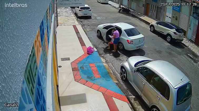 “Constrangimento”, desabafa mãe de criança autista após motorista por aplicativo cancelar corrida em Aracaju