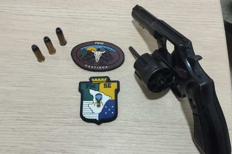 Polícia Militar prende homem por porte ilegal de arma de fogo em Monte Alegre
