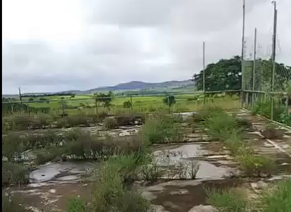 Ribeirópolis: Morador denuncia abandono de quadra de esportes no Povoado Malhada das Capelas