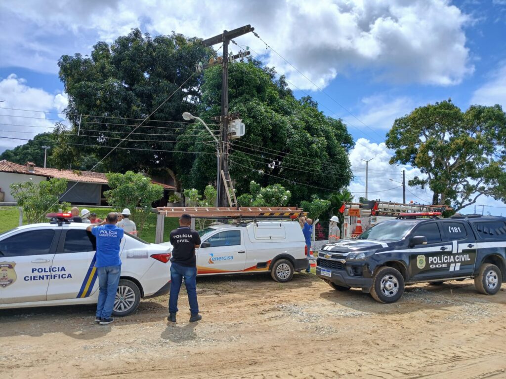 Fazendeiro é conduzido a delegacia por furto de energia em São Cristóvão