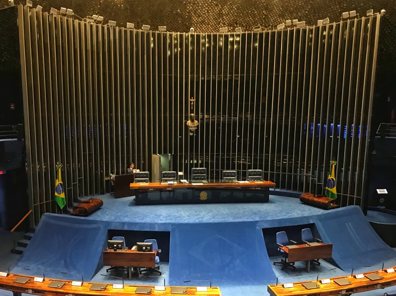 Veja quais senadores de Sergipe votaram a favor do impeachment de Moraes e quem ficou em cima do muro
