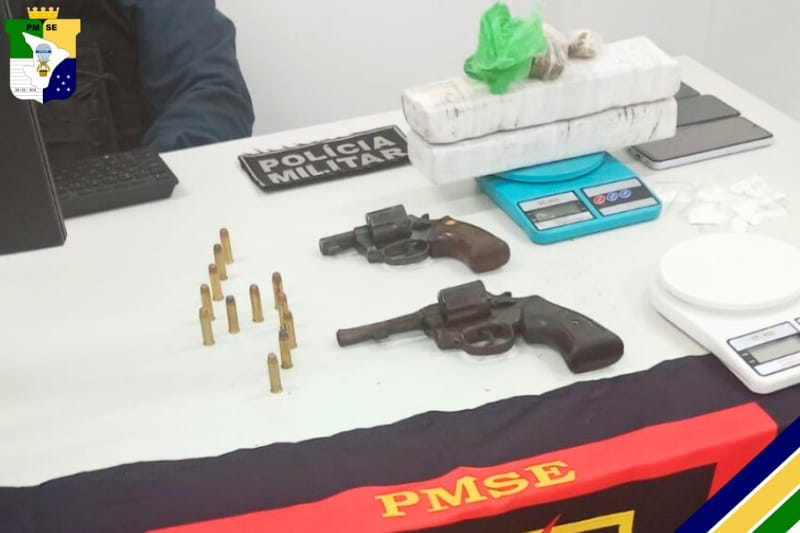 PMSE prende casal por tráfico de drogas e porte ilegal de arma de fogo no bairro Coroa do Meio