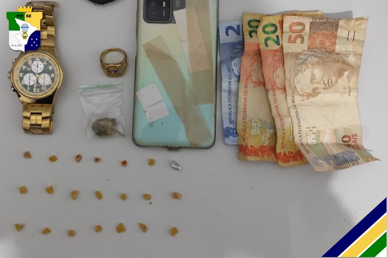 Polícia Militar apreende jovem por tráfico de drogas em Lagarto