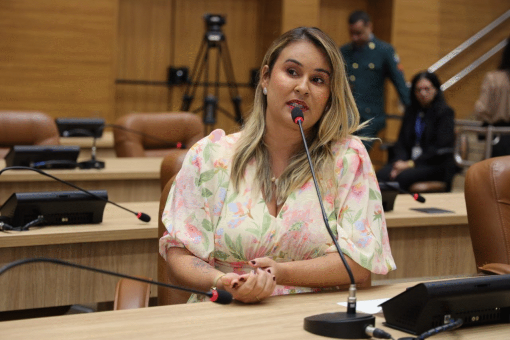 Kitty Lima comemora liberação do pagamento de precatórios