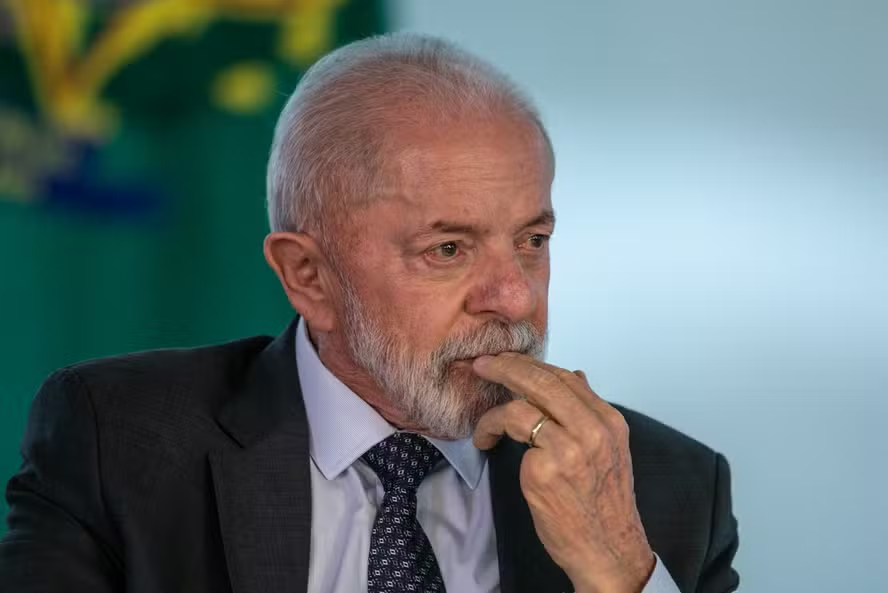 Pesquisa Datafolha: Lula é visto como principal responsável por “Tarifaço” de Trump