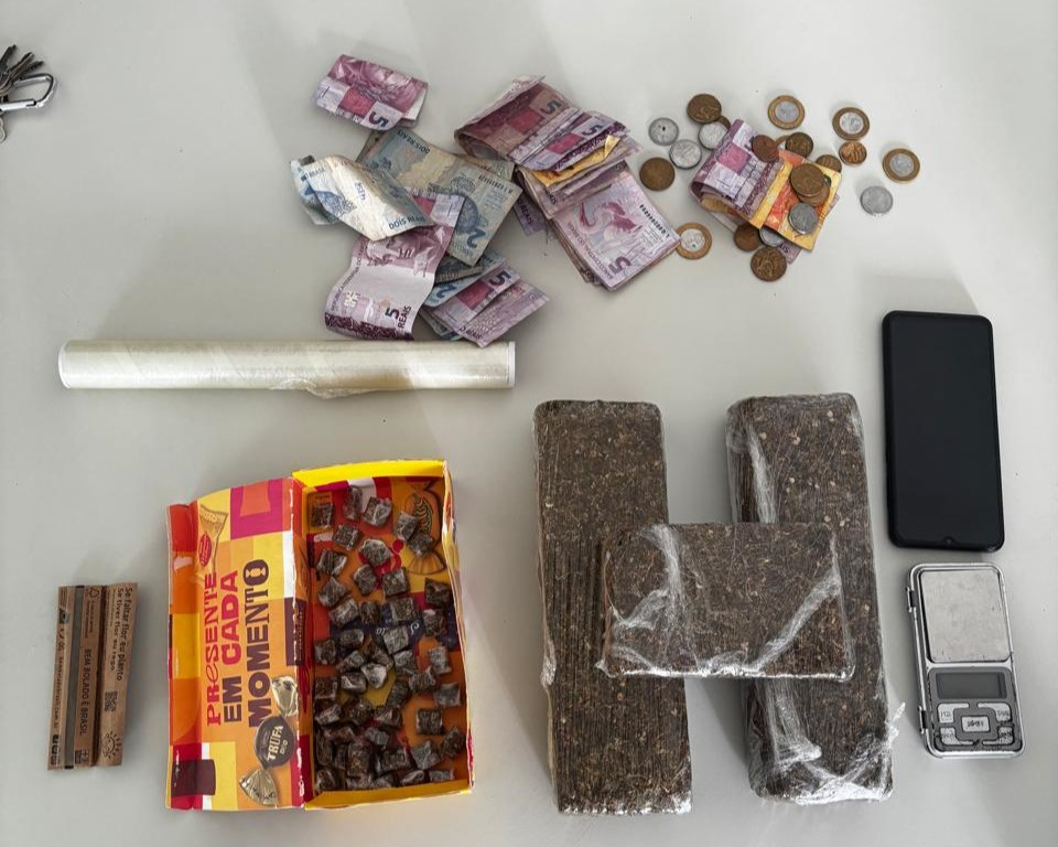Polícia Civil apreende drogas e prende suspeito por tráfico em Riachuelo