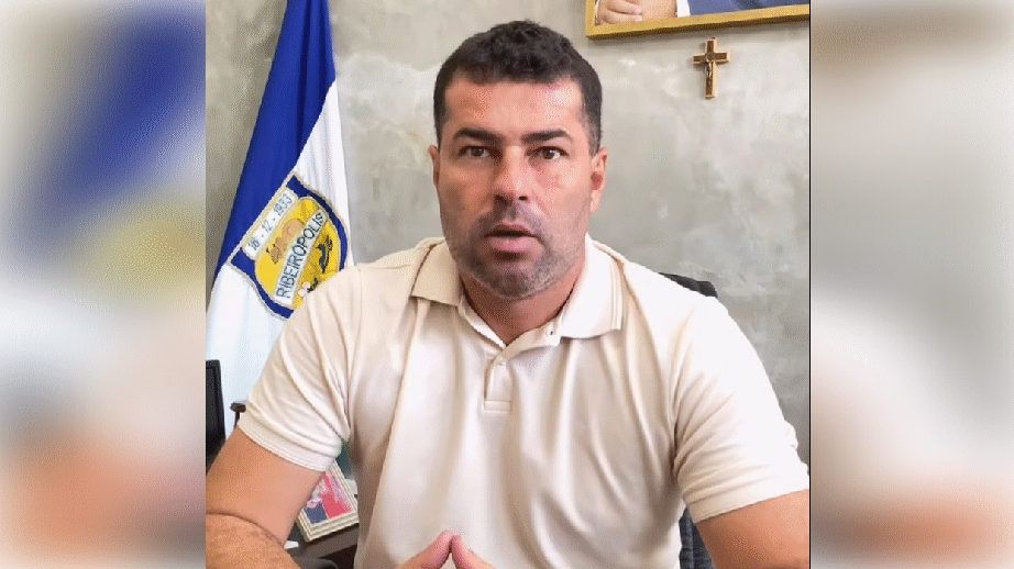Prefeito de Ribeirópolis anuncia redução de Salários em 20%