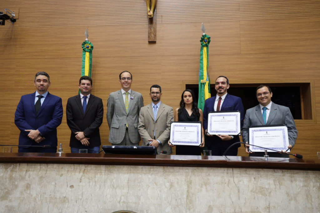 Peritos Criminais são homenageados em Sessão Especial na Alese