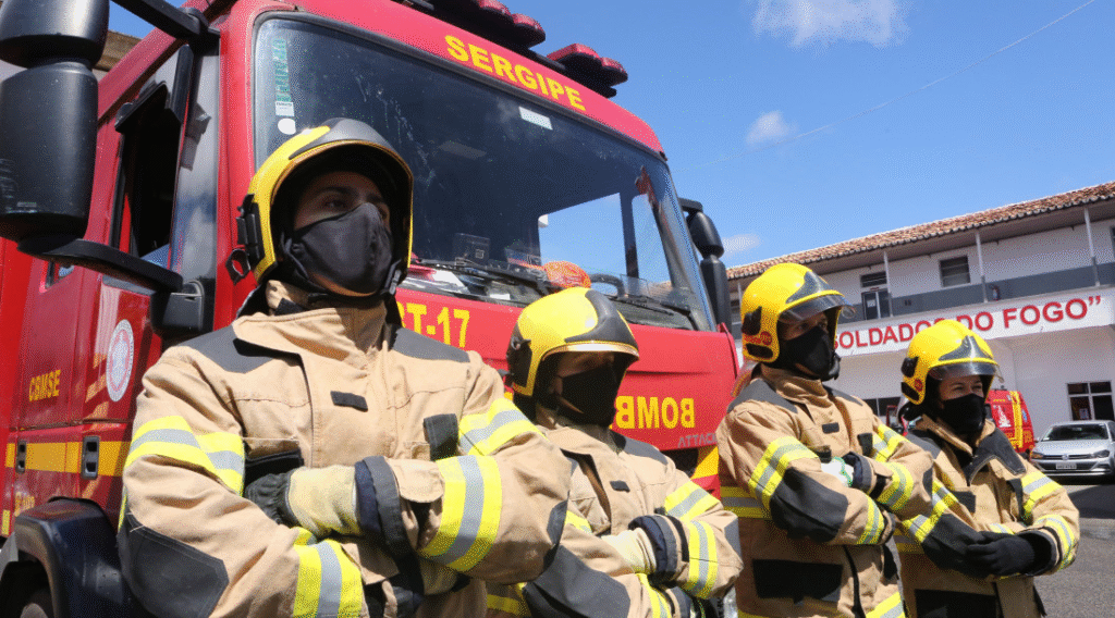 Incêndio atinge residência no bairro Industrial, em Aracaju