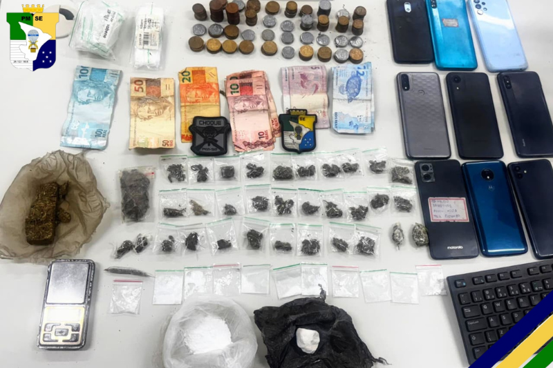 PM prende dupla por tráfico de drogas no Bairro Soledade