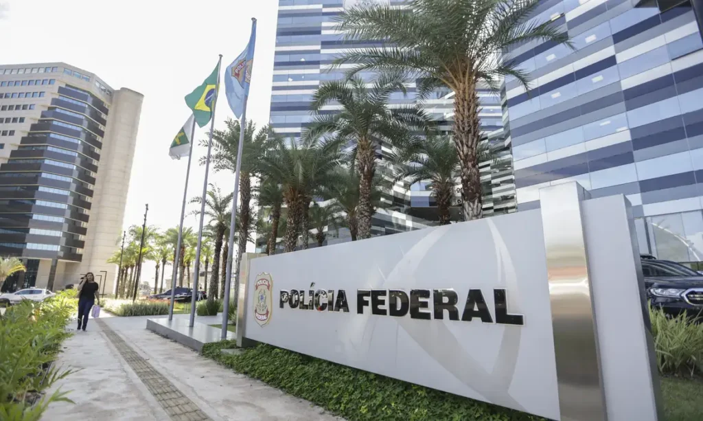 PF realizar operação para desarticular grupo criminoso no setor de combustíveis