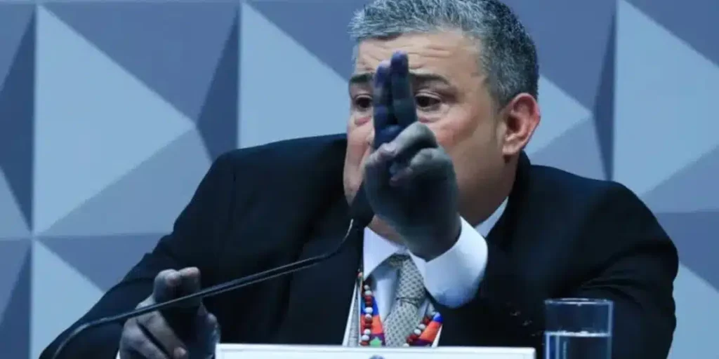 Presidente de sindicato ligado a fraudes do INSS é preso na CPMI