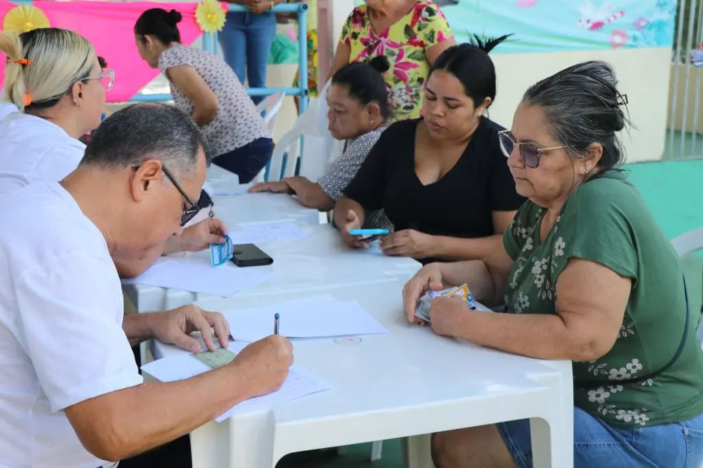 Cras Itinerante atende 208 moradores no bairro Cirurgia, em Aracaju