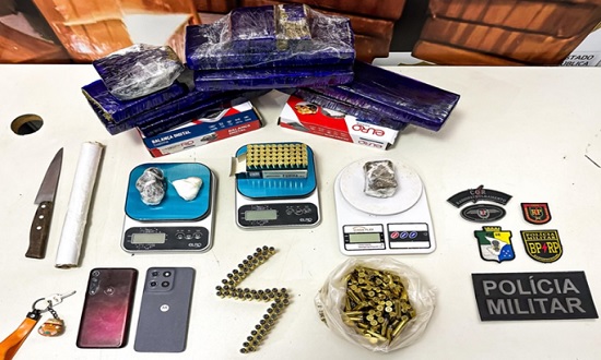 Dupla é detida com mais de 5 kg de drogas e 279 munições em Aracaju