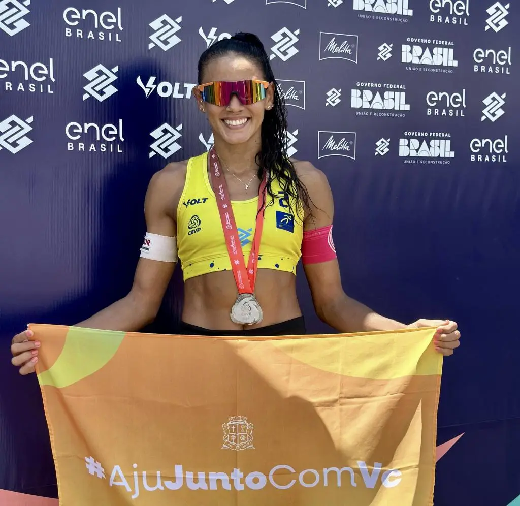 Após vice-campeonato na Paraíba, Karol assegura lugar no Top 16 do Circuito Brasileiro de Vôlei de Praia